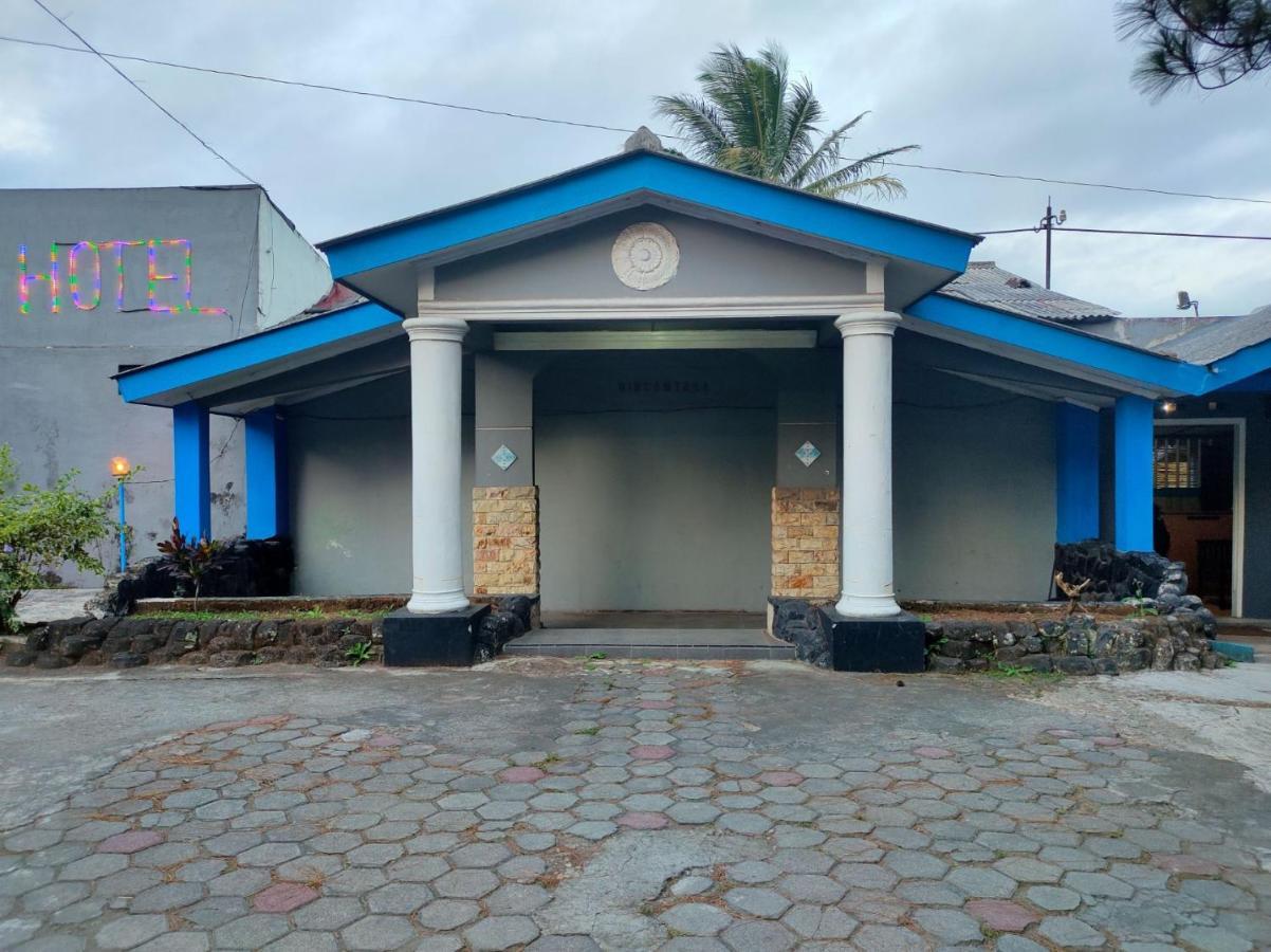 Hotel Dirgantara Parakan  Exterior foto