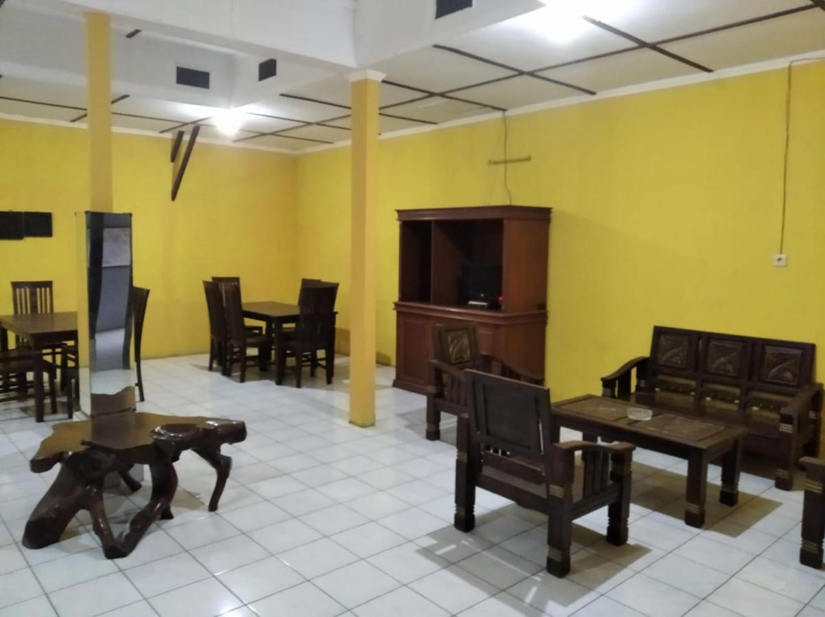 Hotel Dirgantara Parakan  Exterior foto